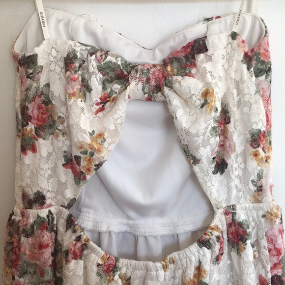 White lace floral sundress - Picture 4 of 4